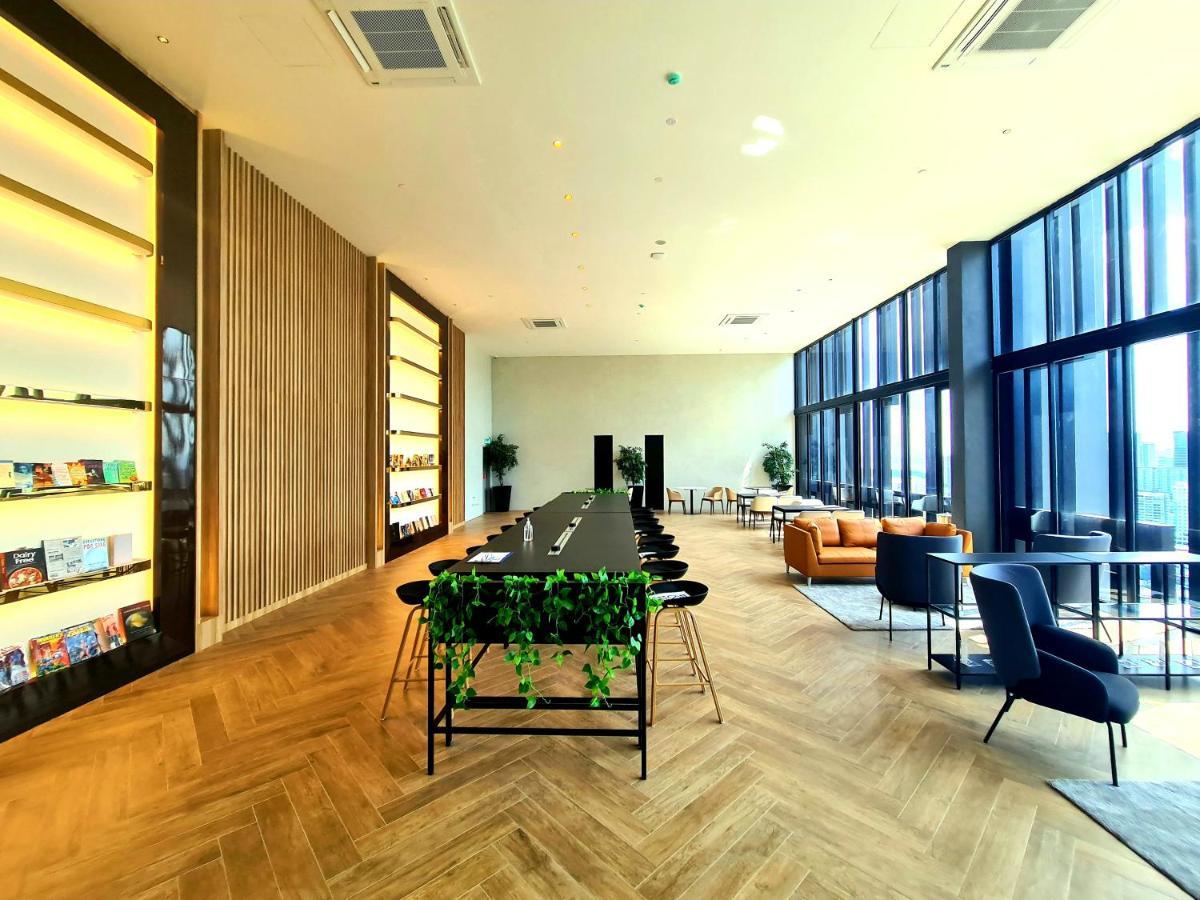 Beacon Executive Suite - Skypool Penang View Джорджтаун Экстерьер фото