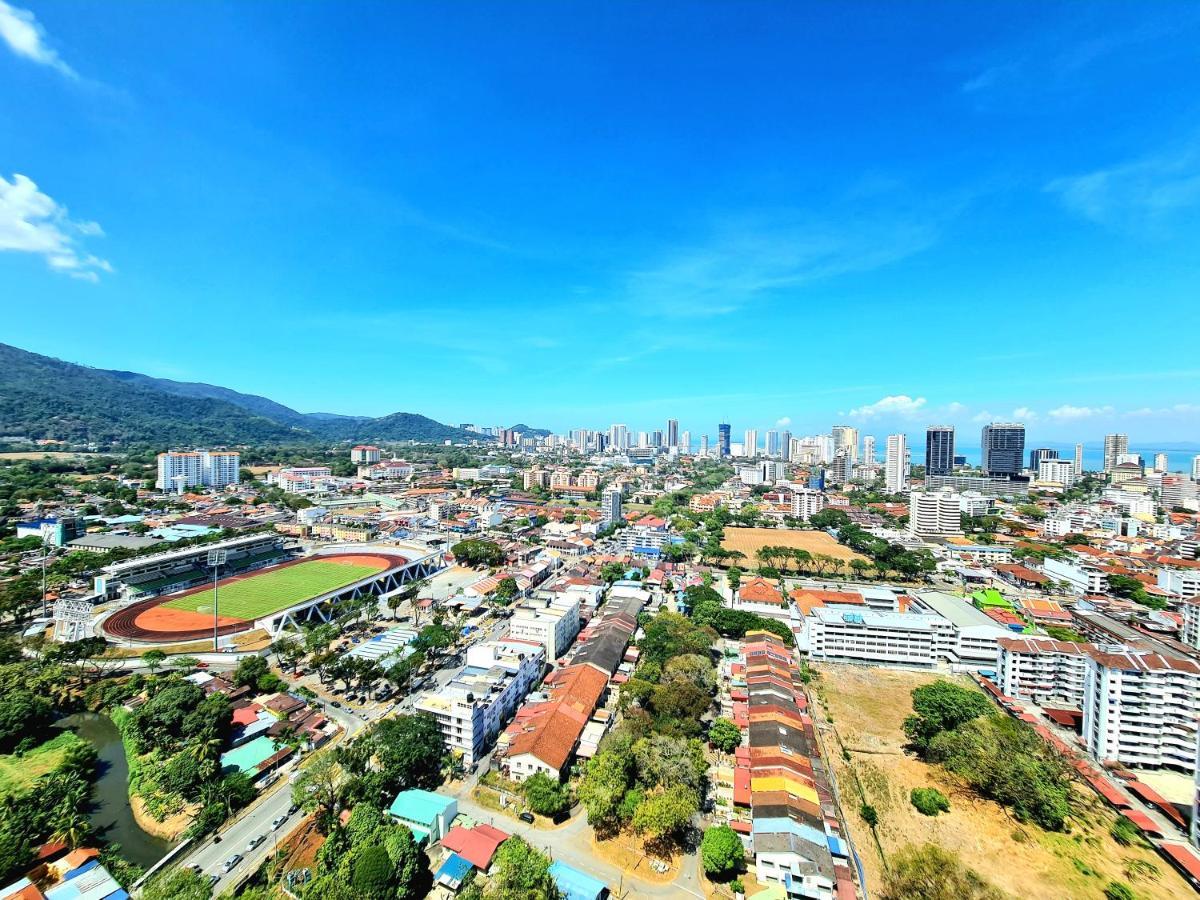 Beacon Executive Suite - Skypool Penang View Джорджтаун Экстерьер фото