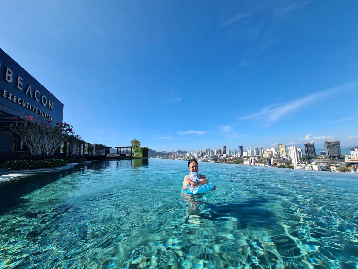 Beacon Executive Suite - Skypool Penang View Джорджтаун Экстерьер фото